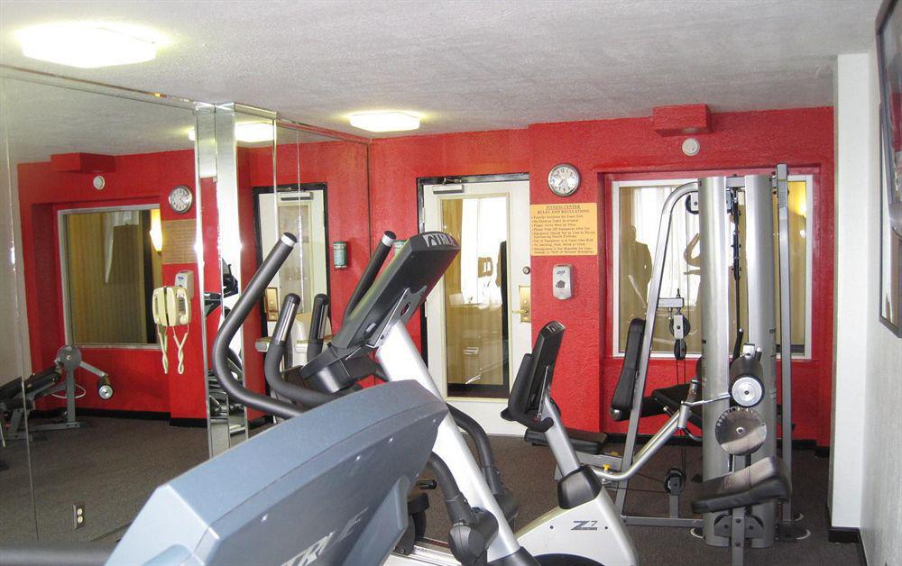 Western Grosvenor Airport Hotel 3*
