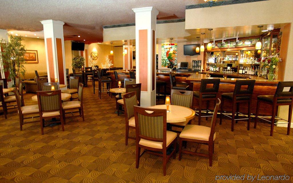 Western Grosvenor Airport 3*