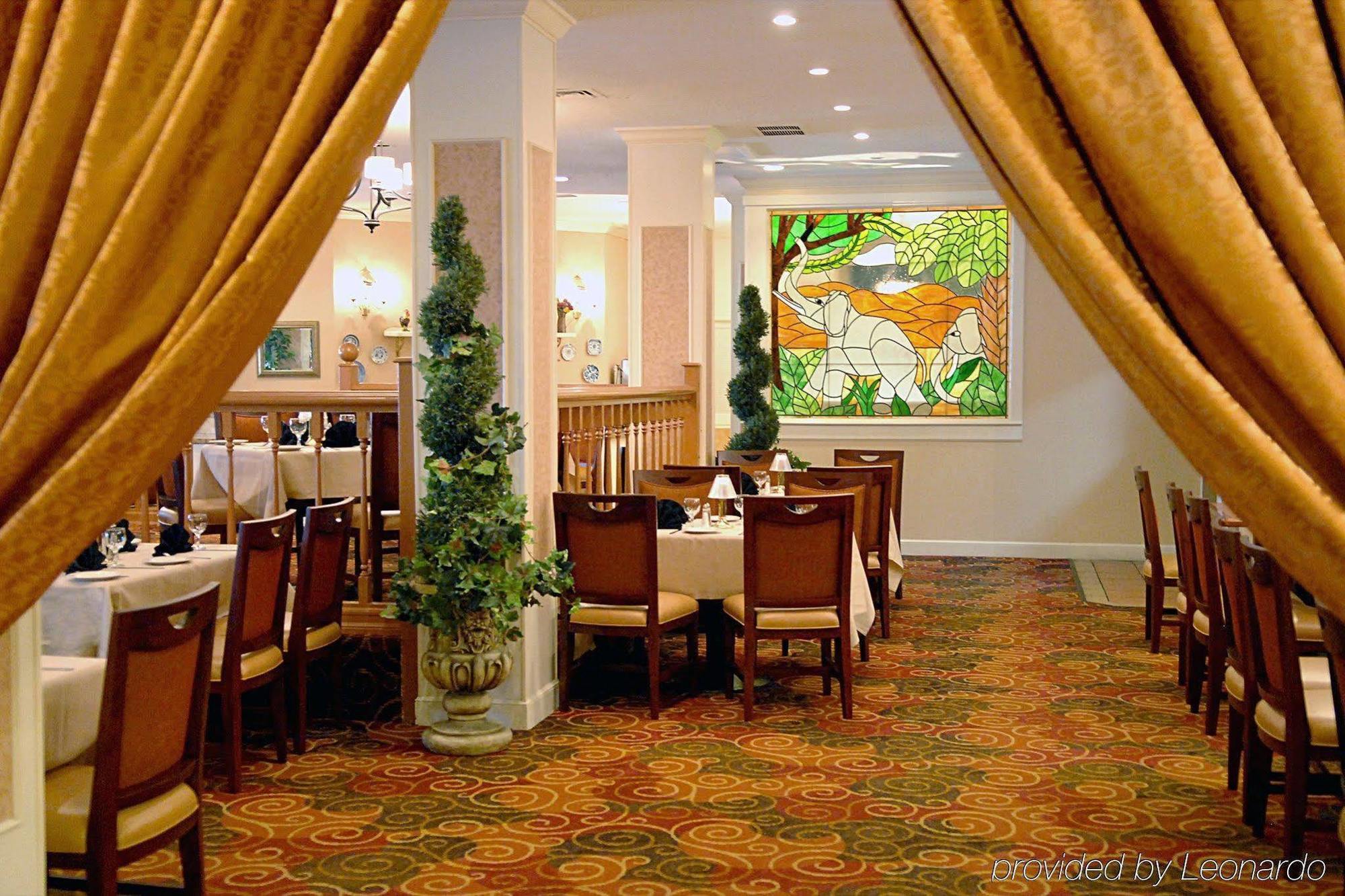 Western Grosvenor Airport Hotel 3*