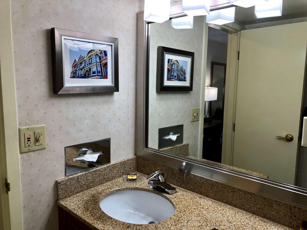Best Western Plus Grosvenor Airport 3*