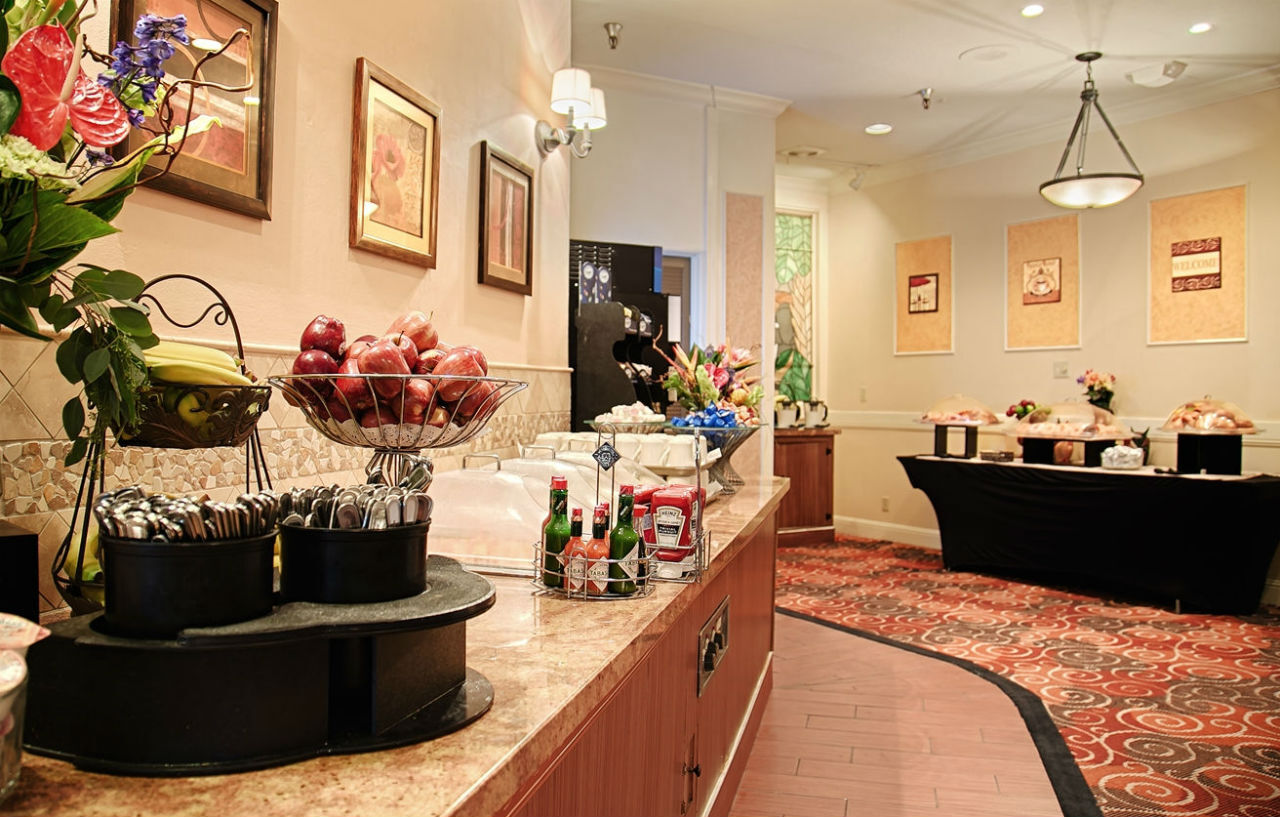 Hotel Western Grosvenor Airport 3*