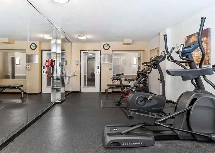Best Western Plus Grosvenor Airport Hotel